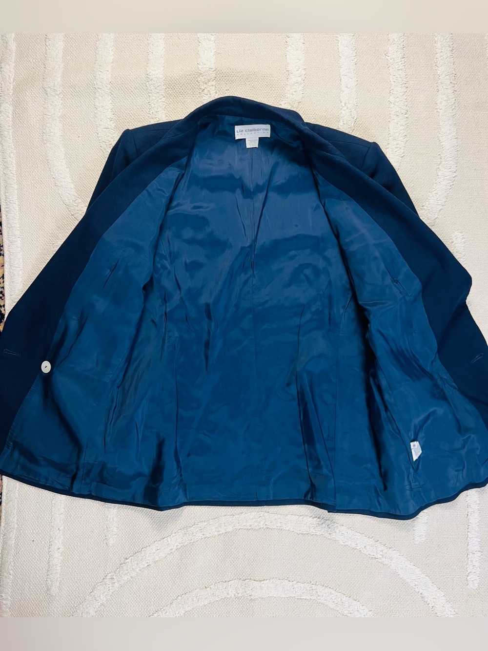 Vintage 90s Liz Claiborne Navy Wool Blazer – Double-Breasted Gold Buttons – 8 - Picture 6 of 13